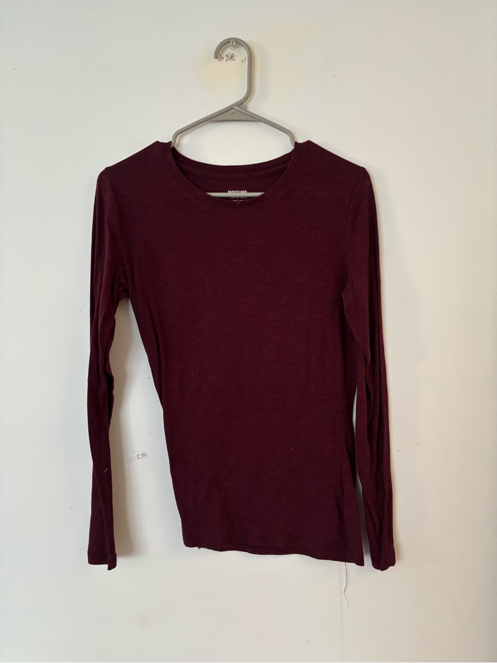 mossimo burgundy maroon long sleeve lightweight tee shirt top